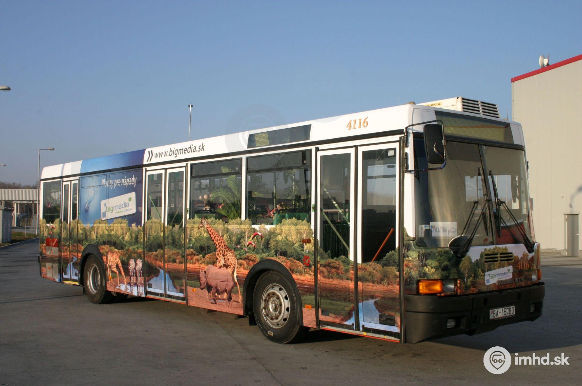 Safari-bus #4116 vo vozovni