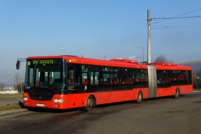 Posilové autobusy z Dúbravky